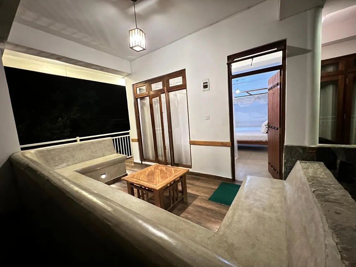 *** Gasthof Heavens Holiday Resort Tennekumbura Sri Lanka