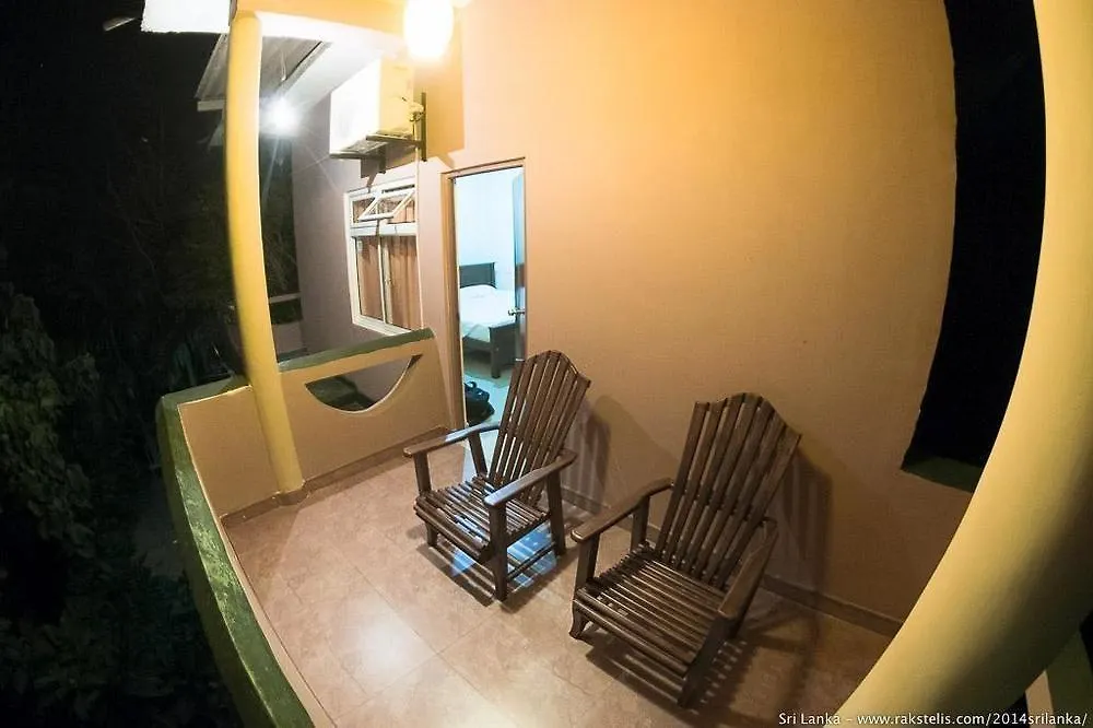 *** Gasthof Heavens Holiday Resort Tennekumbura Sri Lanka
